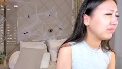 Snapshot of kellyy_bern chatting on November 2025 01:19:02 AM kellyy_bern online show from November 2025 01:19:02 AM