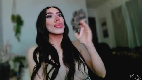 Kelsi  online show from April 2026 07:35:01 AM