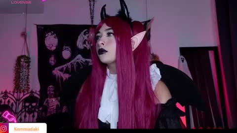 Kemma online show from October 2025 07:37:01 PM