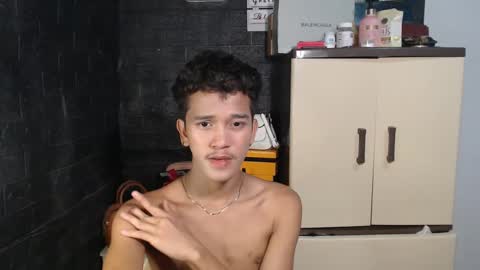 Snapshot of ken_bigcockxx chatting on February 2025 08:41:01 AM Ken online show from February 2025 08:41:01 AM