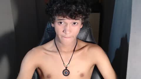 Snapshot of ken_bigcockxx chatting on September 2025 07:42:01 AM Ken online show from September 2025 07:42:01 AM