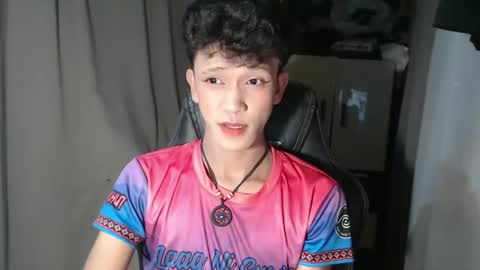 Snapshot of ken_bigcockxx chatting on October 2025 05:02:02 PM Ken online show from October 2025 05:02:02 PM