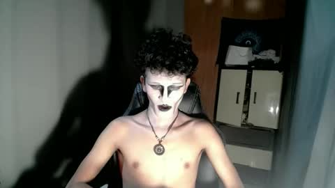 Snapshot of ken_bigcockxx chatting on November 2025 05:24:02 PM Ken online show from November 2025 05:24:02 PM