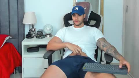 ken_mailik online show from June 2026 12:59:02 AM