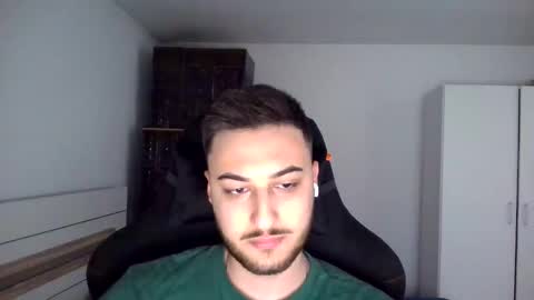 Snapshot of kenan_10 chatting on May 2026 11:40:02 AM kenan online show from May 2026 11:40:02 AM