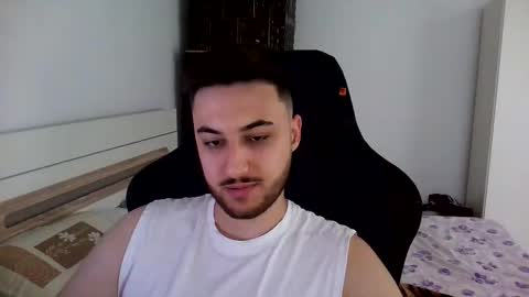 Snapshot of kenan_10 chatting on May 2026 10:23:01 AM kenan online show from May 2026 10:23:01 AM