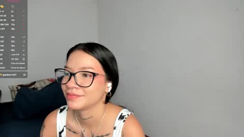 Kendal online show from February 2025 03:41:02 PM