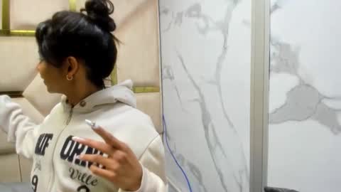 kendall69__ online show from December 2025 12:22:01 PM