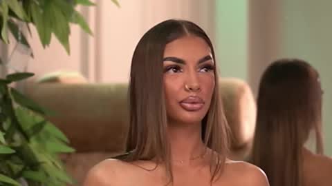 Kendal online show from September 2025 06:41:02 PM