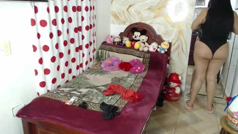 kendall  online show from March 2026 05:45:02 AM