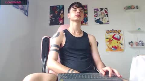 Snapshot of kendall_ros chatting on January 2025 05:05:01 PM kendall ross online show from January 2025 05:05:01 PM