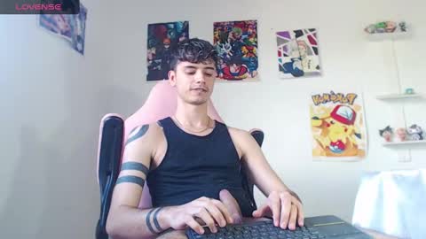 Snapshot of kendall_ros chatting on January 2025 07:54:01 PM kendall ross online show from January 2025 07:54:01 PM