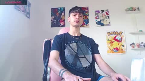 Snapshot of kendall_ros chatting on January 2025 04:25:01 PM kendall ross online show from January 2025 04:25:01 PM