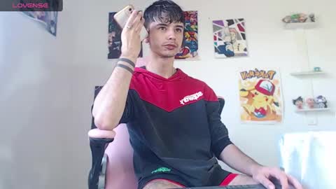 Snapshot of kendall_ros chatting on January 2025 04:51:02 PM kendall ross online show from January 2025 04:51:02 PM