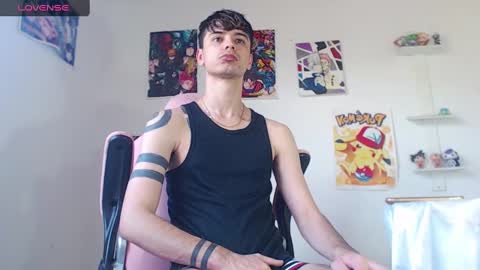 Snapshot of kendall_ros chatting on January 2025 04:43:01 PM kendall ross online show from January 2025 04:43:01 PM