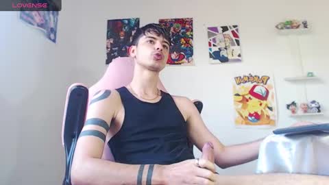 Snapshot of kendall_ros chatting on January 2025 04:07:01 PM kendall ross online show from January 2025 04:07:01 PM