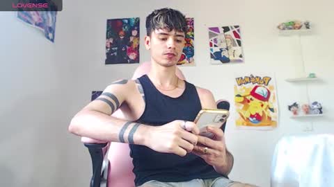 Snapshot of kendall_ros chatting on January 2025 07:10:01 PM kendall ross online show from January 2025 07:10:01 PM