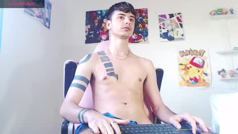 Snapshot of kendall_ros chatting on January 2025 03:43:01 PM kendall ross online show from January 2025 03:43:01 PM