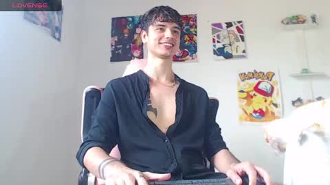 Snapshot of kendall_ros chatting on February 2025 06:45:01 PM kendall ross online show from February 2025 06:45:01 PM