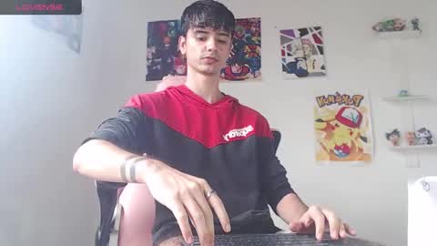 Snapshot of kendall_ros chatting on February 2025 03:21:01 PM kendall ross online show from February 2025 03:21:01 PM