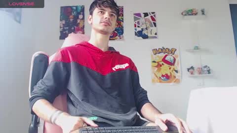 Snapshot of kendall_ros chatting on February 2025 03:40:01 PM kendall ross online show from February 2025 03:40:01 PM