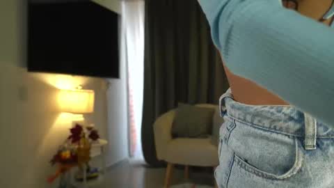 Snapshot of kendall_ruiiz chatting on November 2025 09:03:02 PM Andrea online show from November 2025 09:03:02 PM