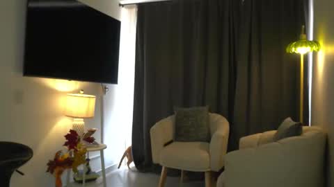 Snapshot of kendall_ruiiz chatting on November 2025 02:50:01 PM Andrea online show from November 2025 02:50:01 PM