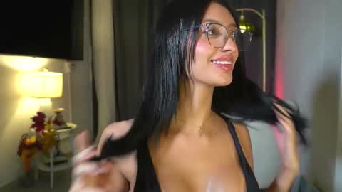 Snapshot of kendall_ruiiz chatting on December 2025 10:59:02 PM Andrea online show from December 2025 10:59:02 PM