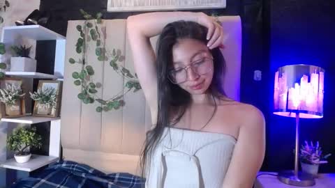 kendall_saenz online show from September 2025 08:00:02 PM