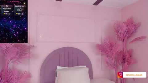 Snapshot of kendallbleer chatting on November 2025 02:30:02 PM kendallbleer online show from November 2025 02:30:02 PM