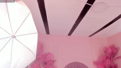 Snapshot of kendallbleer chatting on November 2025 11:10:01 AM kendallbleer online show from November 2025 11:10:01 AM