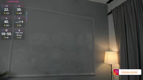 Snapshot of kendallbleer chatting on November 2025 11:21:02 AM kendallbleer online show from November 2025 11:21:02 AM