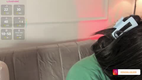 Snapshot of kendallbleer chatting on December 2025 11:41:02 AM kendallbleer online show from December 2025 11:41:02 AM