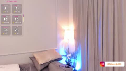 Snapshot of kendallbleer chatting on December 2025 11:52:02 AM kendallbleer online show from December 2025 11:52:02 AM