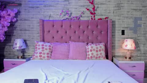 Kendal  online show from March 2026 08:58:02 PM