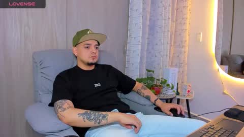 Snapshot of kendel_dimitri chatting on September 2025 06:29:02 AM kendel_dimitri online show from September 2025 06:29:02 AM