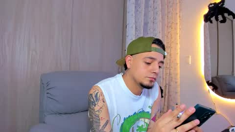 Snapshot of kendel_dimitri chatting on October 2025 03:43:01 AM kendel_dimitri online show from October 2025 03:43:01 AM