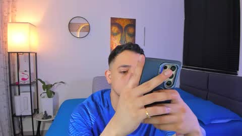 Snapshot of kendel_dimitri chatting on June 2026 10:46:02 PM kendel_dimitri online show from June 2026 10:46:02 PM