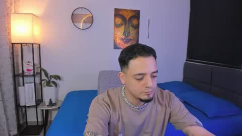 Snapshot of kendel_dimitri chatting on June 2026 04:36:02 AM kendel_dimitri online show from June 2026 04:36:02 AM