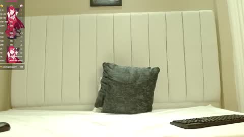 Snapshot of kendra_lux1 chatting on October 2025 01:53:02 PM kendra_lux1 online show from October 2025 01:53:02 PM