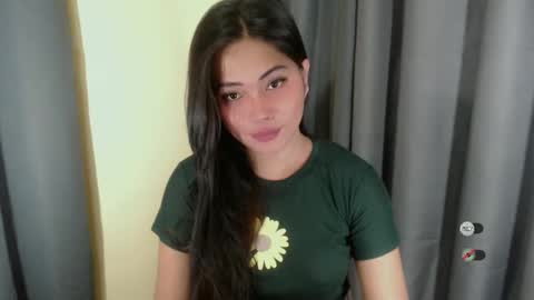 K E N D R A online show from March 2025 09:26:02 PM