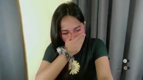 K E N D R A online show from March 2025 10:10:02 PM