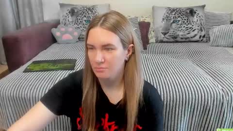 Kendra online show from May 2026 12:18:01 AM