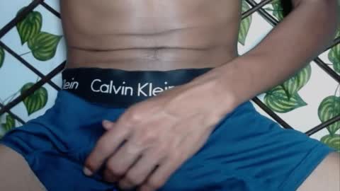 modelo latinos  independiente online show from April 2026 09:59:01 AM