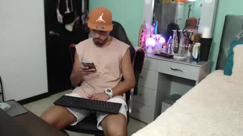 Chriss Morales online show from January 2025 01:15:01 AM