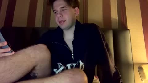 Bennet Shark online show from February 2025 07:42:01 PM