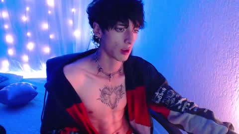 kenny online show from December 2024 07:27:02 PM