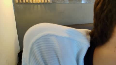 Snapshot of kenny_hank chatting on May 2026 04:19:01 AM kenny_hank online show from May 2026 04:19:01 AM