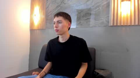 Snapshot of kenny_hank chatting on June 2026 03:42:02 AM kenny_hank online show from June 2026 03:42:02 AM