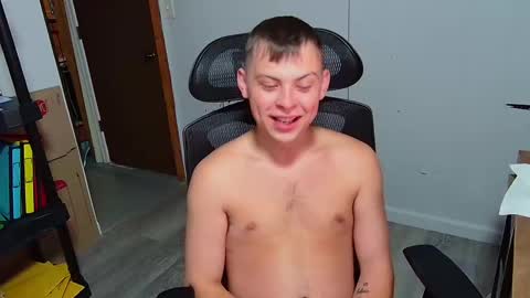 Snapshot of kentuckydrake chatting on September 2025 01:17:01 AM Drake online show from September 2025 01:17:01 AM